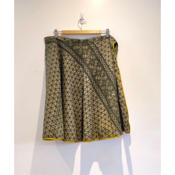 Vintage Cotton Geometric Print Short Wrap Skirt in Olive Green ONE OF A KIND!! - Picture 4 of 16